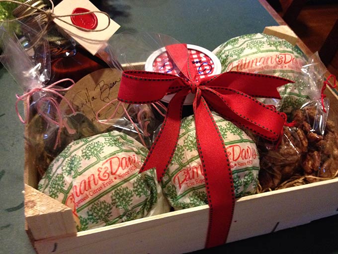 DIY Clementine Gift Boxes Through Her Looking Glass