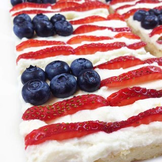 Star Spangled Berry Mascarpone Shortbread. Crunchy shortbread & summer berries. Festive & fun! Mini flag dessert for 4th of July, Labor Day & Memorial Day.