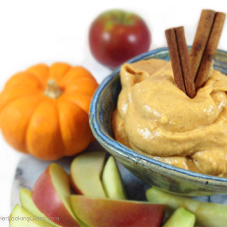 Pumpkin Maple Dip: mouth watering sweet dip for apples, pretzels and gingersnaps. 5 minutes and 5 ingredients. Delicious sweet pumpkin and maple syrup...