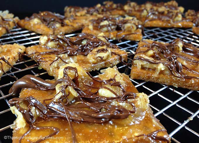 Chocolate Drizzle Toffee Squares: incredibly addictive and seriously one of the easiest bars you'll ever make. Just five ingredients you probably already have on hand.