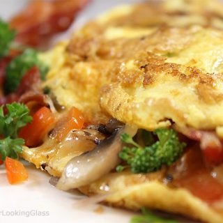 How To Make the Perfect Omelette! If you love ordering a classic omelette out but are intimidated by the process at home, this is for you! Omelettes are a super easy, protein-filled and nutritious meal for any time of day.