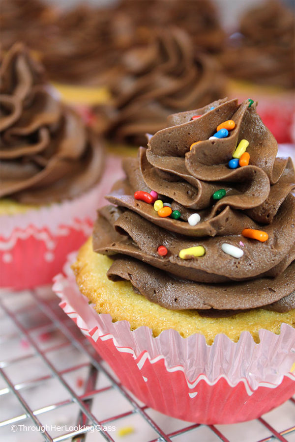 King Arthur Best Birthday Cupcakes Through Her Looking Glass